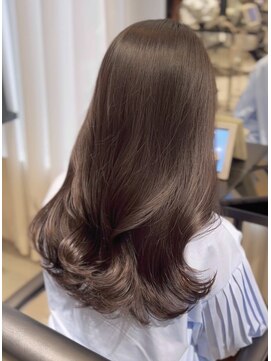 リス バイ ソヨン(Lis by SOYON) 黒髪/グレーベージュ/レイヤーロング/前髪パーマ/髪質改善