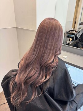 リノ(RLINO) 【名古屋、栄】レイヤーカット/ミルクティーベージュ