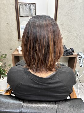 縮毛矯正でつい触りたくなる髪に♪