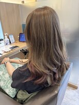 ウイバイファースト(u'i by first)&nbsp;ツヤ髪スタイル×ダブルカラー