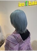 ペールブルー