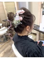 デザインサロンリア(design salon Lia) 卒業式！！タマネギヘアwithロープ巻き！