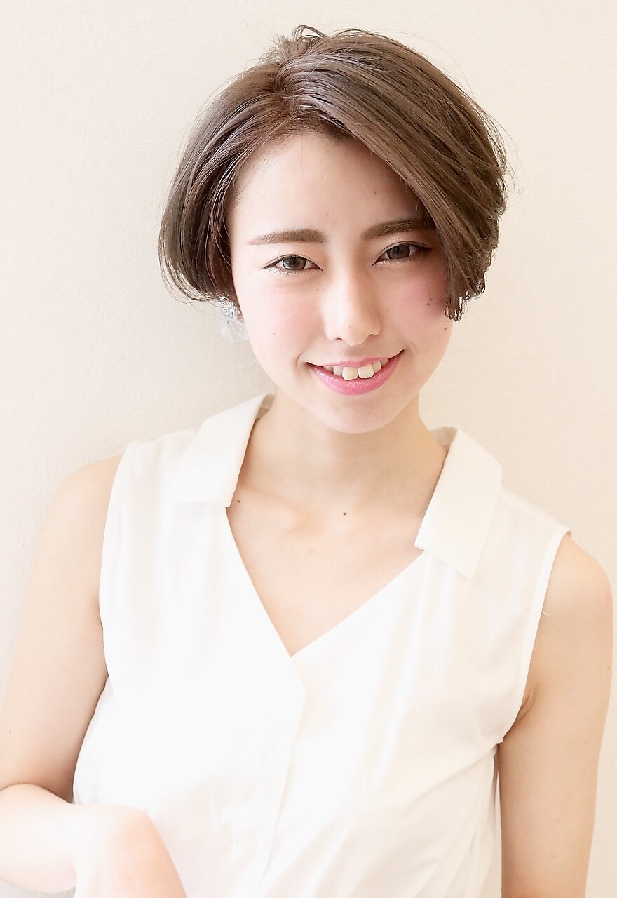 カット+根元【リタッチ】カラー+うるつやトリートメント　￥14850→￥13200