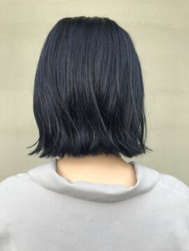 ヘアー アイス ルーチェ(HAIR ICI LUCE) ボブ　ラインボブ　ブルーブラック　ネイビー　担当　山中