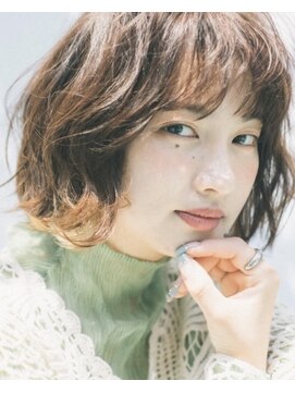 クラップバイスニップ(clap by snip) ボブに飽きたらパーマでイメチェン!巻き髪風パーマボブ