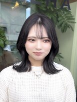 シェルハ(SHELHA)&nbsp;くびれヘア レイヤーカット 顔周り おくれ毛 ブルーブラック