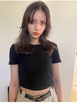 ホテリー(Hotely)&nbsp;ブリーチなしカラー20代セミロングレイヤー代官山