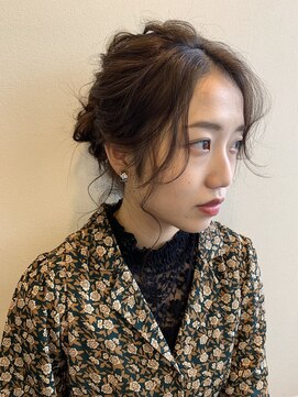 ケリー バイ リアンジュ 茅ヶ崎(Kelly by Reange) 柔らかグレージュとルーズアレンジ