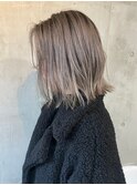 アッシュベージュ