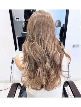 トラック(track) グレージュ