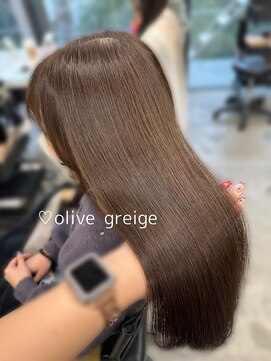 フォンズ(FONS) オリーブグレージュ　グレージュ　赤みなしカラー