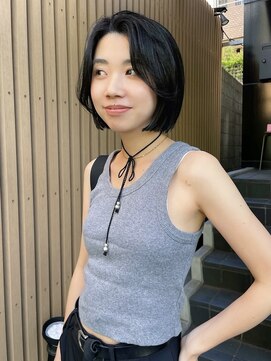 スク(SUKU) ぱつっとボブ×暗髪