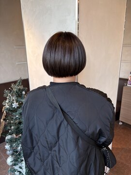 マリエプラス 金山店 まるっとミニボブ×ほんのりオリーブのブラウンカラー