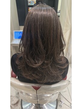 アース 市川店(HAIR & MAKE EARTH) 40代/50代/レイヤーカット/海外風