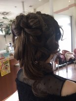 エリアデュクス(AREADEUX) イベント・パーティー・謝恩会 ヘアセット ハーフアップ編み込み