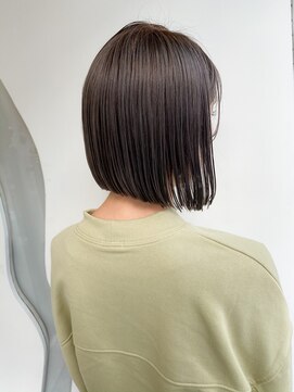 モリオ フロム ロンドン 大宮2号店(morio from London) 【なかじま ひびき】切りっぱなしワンレンボブ×グレージュ