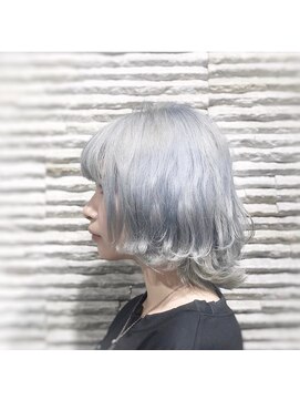 ビスイル 秋葉原店(Vis ill) 丸みボブホワイトベージュ/小顔/10代20代/大人かわいい