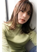 クロレ(CLORE) ヌーディーベージュ切りっぱなしボブ伸ばしかけヘア