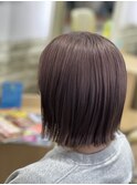 ピンクベージュ