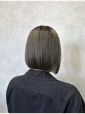 前下がりボブ×グレージュカラー