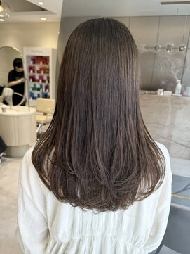 ミズチャーム(Ms.CHARM) グレージュ/韓国ヘア/レイヤー/ブリーチなし