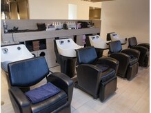 ヘアメイク ジール 羽黒店の雰囲気（安らぎのシャンプータイムをお過ごし下さい♪）