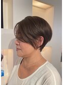 前下がりショートヘア