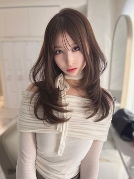 キティー(kiti) ミディアムレイヤー ハッシュカット 韓国ヘア レイヤー 顔周り