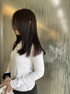 アンバー(AMBER) ミディアムレイヤーカット