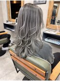 バレイヤージュ、ハイライト、レイヤーカット、グレージュ