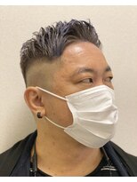 シルバーカラーフェードカット