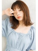 ベージュ レイヤー 外ハネ くびれ ミディアム