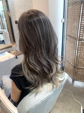 ナブラ(NABLA) シャドールーツ/バレイヤージュ