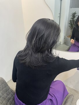 ソソ(soso) 【箕面 石橋 桜井】sosoウルフカット×ブルーブラック