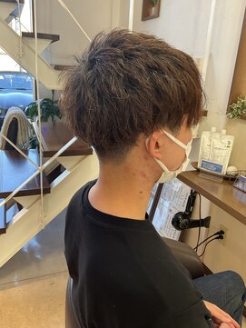 コアフィールフィス(COIFFURE fils) 《見附今町》メンズ　ツーブロック　刈り上げ