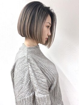 ゼンドットカラスマ(Zen.karasuma)の写真/ミディアム・ロングヘアはもちろんショートヘアも得意。イメージチェンジでもお気軽にご相談ください。