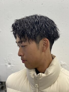 ティーズ アカサカ(T's AKASAKA) ツイストスパイラルパーマスタイル