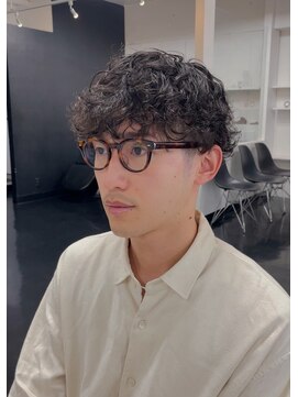 ジュネスゼロニ(JUNES 02) 大人黒髪ハードマッシュパーマ