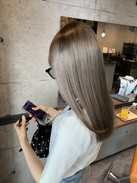 トレスト(TREST) ハイトーングレージュ