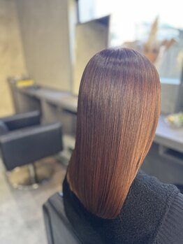 トラット(TORAtto)の写真/髪の芯から補修し、艶と潤いを与えます♪一人一人の髪に合わせたトリートメントを提案。