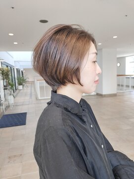 ビュートリアム 神戸(BEAUTRIUM) 前下がりショート/大人ショート/ショートヘア/20代/30代/40代