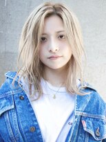 ユートラクト 守口竜田通り店(U-tract)&nbsp;透明感　ホワイトベージュ大人レイヤー　ミディアム