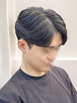 ビッケメンズヘア(Vicke Men's hair) 刈り上げセンターパートフェザーパーマニュアンスパーマ韓国