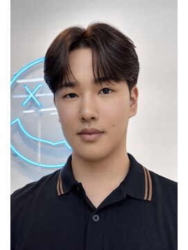 ブリーチ 静岡店(BLEACHi) 【BLEACHi稲荷】毛流れセンターパート/韓国ヘア