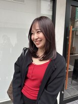 ヘイリー(HAILEY)&nbsp;セミロング×顔周りレイヤー　20代30代40代