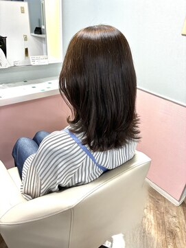 ビートリップ ヘアードレッシング(B trip hair dressing) ミディアムヘア