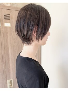 アンリー(Anree)の写真/髪質・骨格・クセに合わせ、襟足のラインにもこだわったカットで360度どこから見ても美しいショートに！