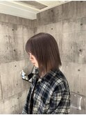 ピンクハッシュカットくびれショートヨシンモリ
