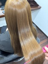 シキオリ(SHIKIORI)&nbsp;どんな髪にも◎サラサラツヤツヤ髪質改善！