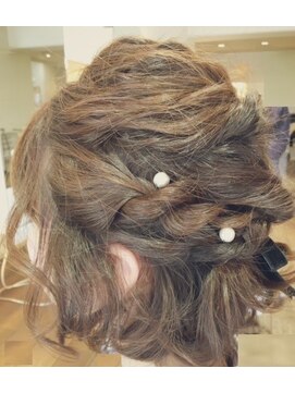 フラップ(Flap) ボブでもゆるふわ系ハーフアップ♪